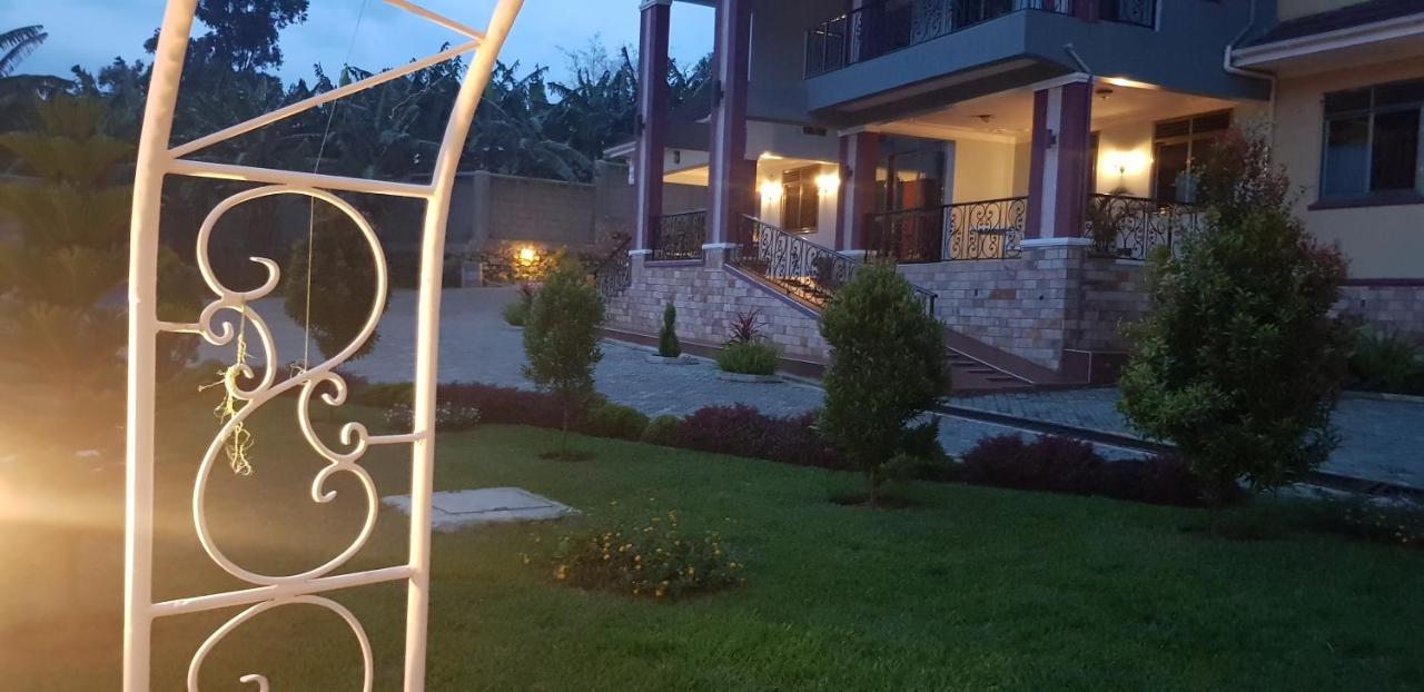 Homestay Heights Fort Portal